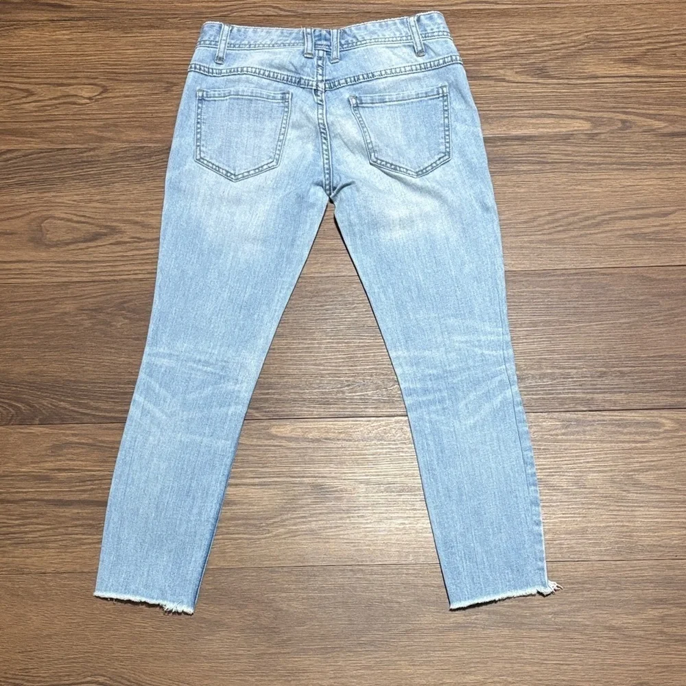 Free People Raw Hem Distressed Skinny Jeans Light Wash Size 26